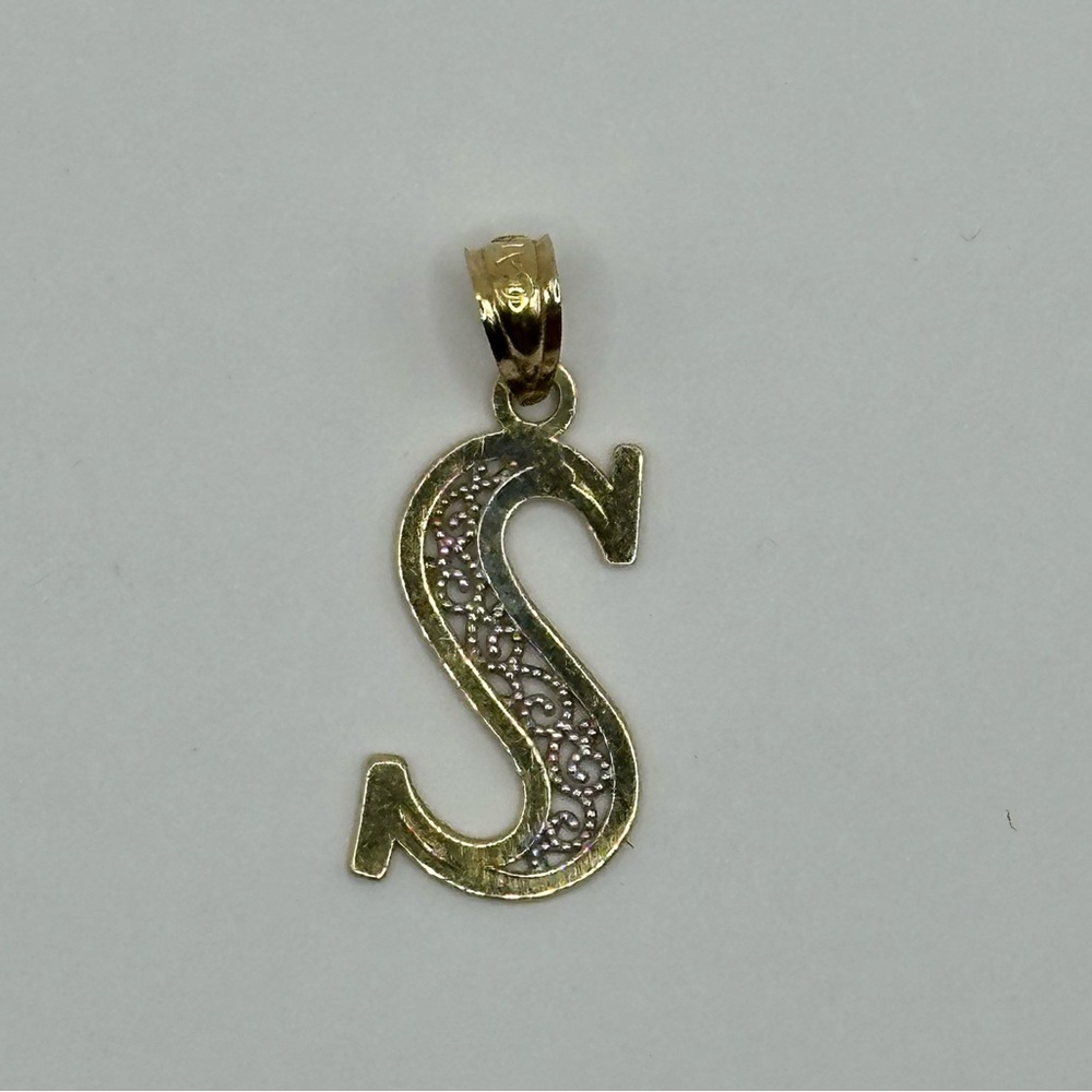 14k Gold Initial 'S' Pendant